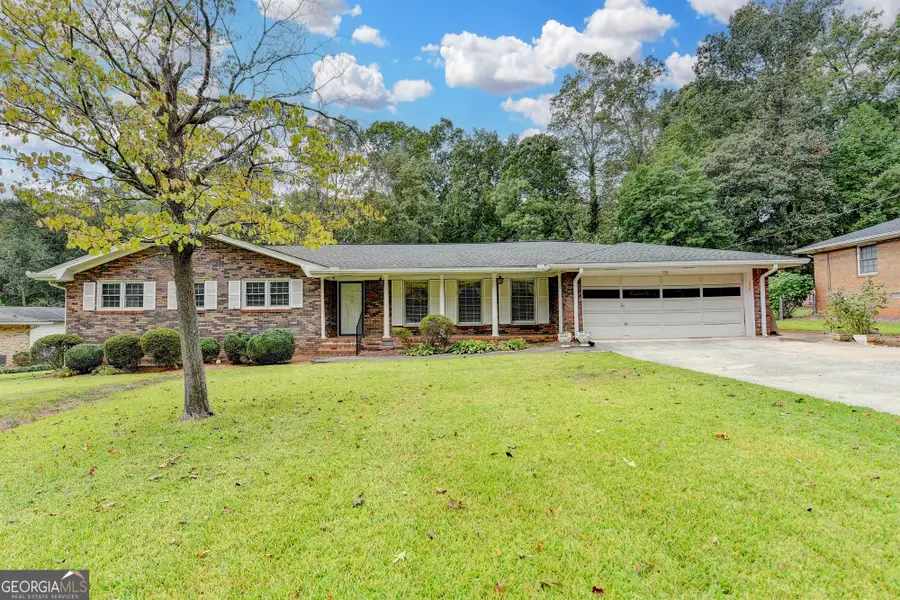 136 Lancelot Way, Lawrenceville, GA 30046 - Image #2
