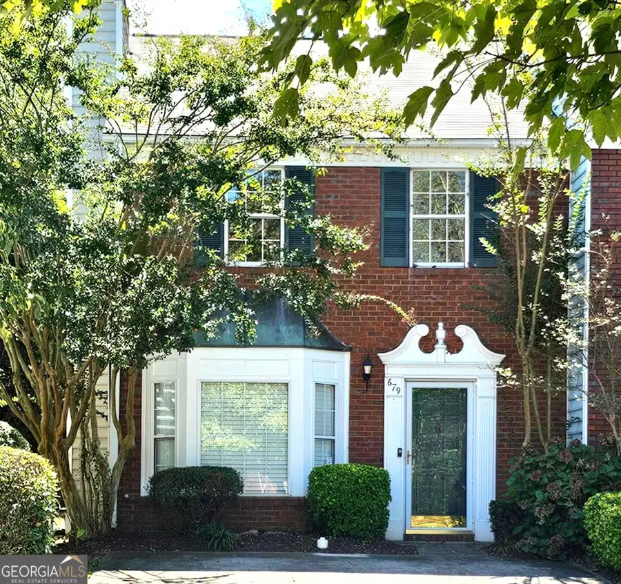 679 Anderson Walk, Marietta, GA 30062 - Image #2