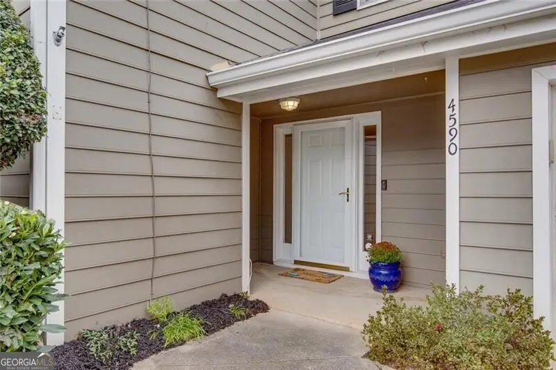 4590 Village Oaks Circle, Dunwoody, GA 30338 - Image #2