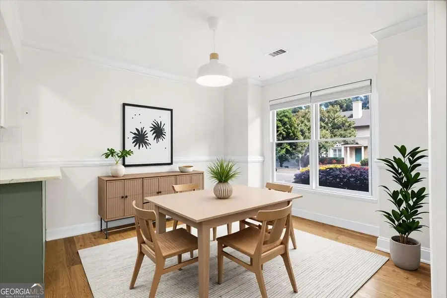 232 Peachtree Hollow Court, Sandy Springs, GA 30328 - Image #3