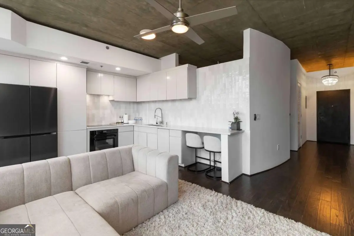 3324 Peachtree Road Ne #815, Atlanta, GA 30326 - Image #1