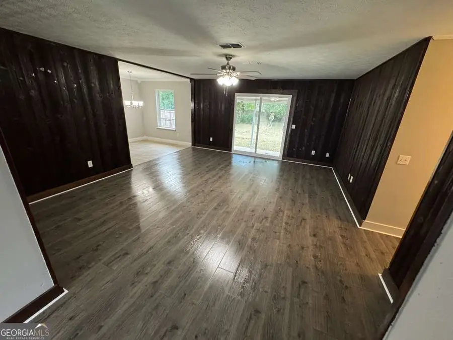 1621 Meadowood Drive, Waycross, GA 31503 - Image #2