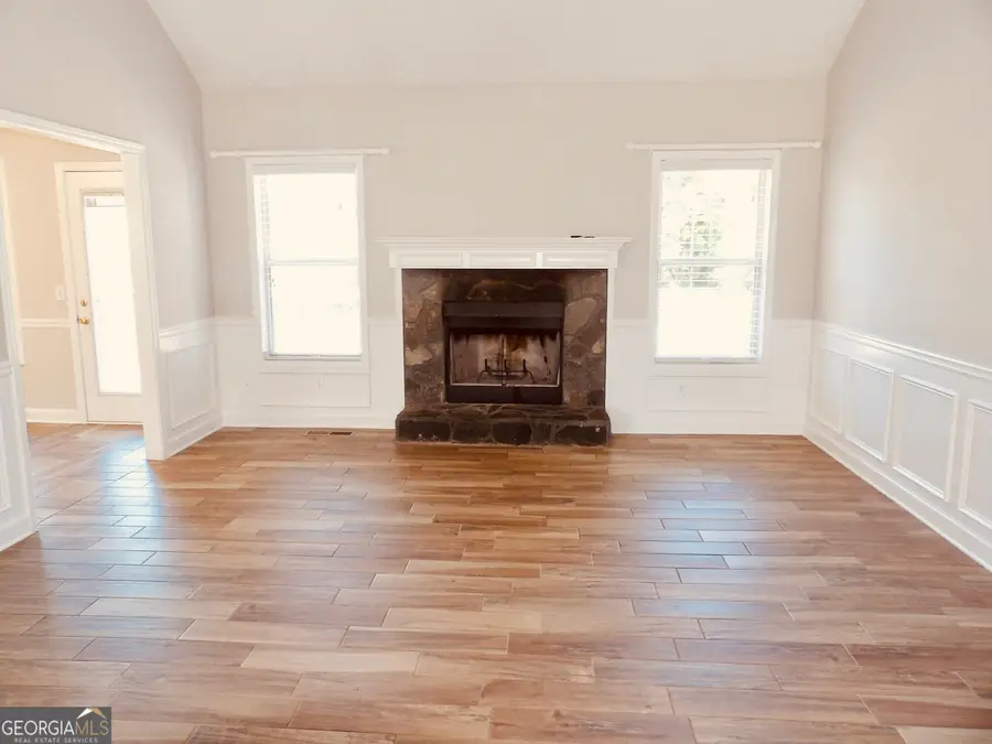 302 Jonaquil Avenue, Auburn, GA 30011 - Image #3