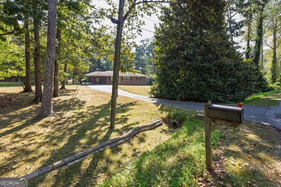 1589 Hammond Woods Circle Sw, Marietta, GA 30008 - Image #3