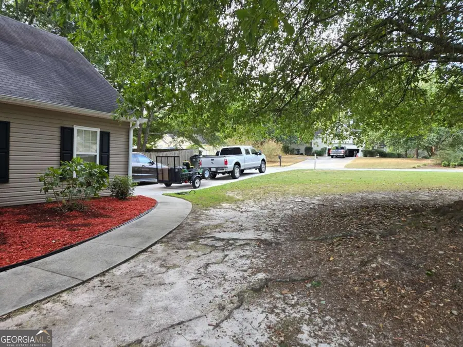 7001 Greenridge Drive, Loganville, GA 30052 - Image #3