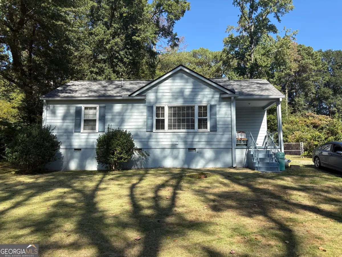 229 Mathews Circle Se, Marietta, GA 30067 - Image #1