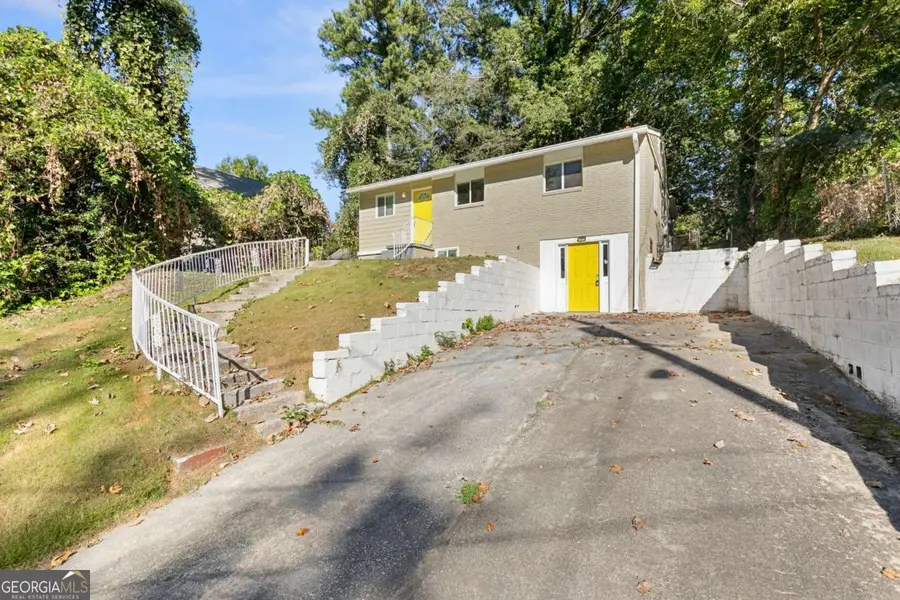 477 Fairlane Circle Nw, Atlanta, GA 30331 - Image #3