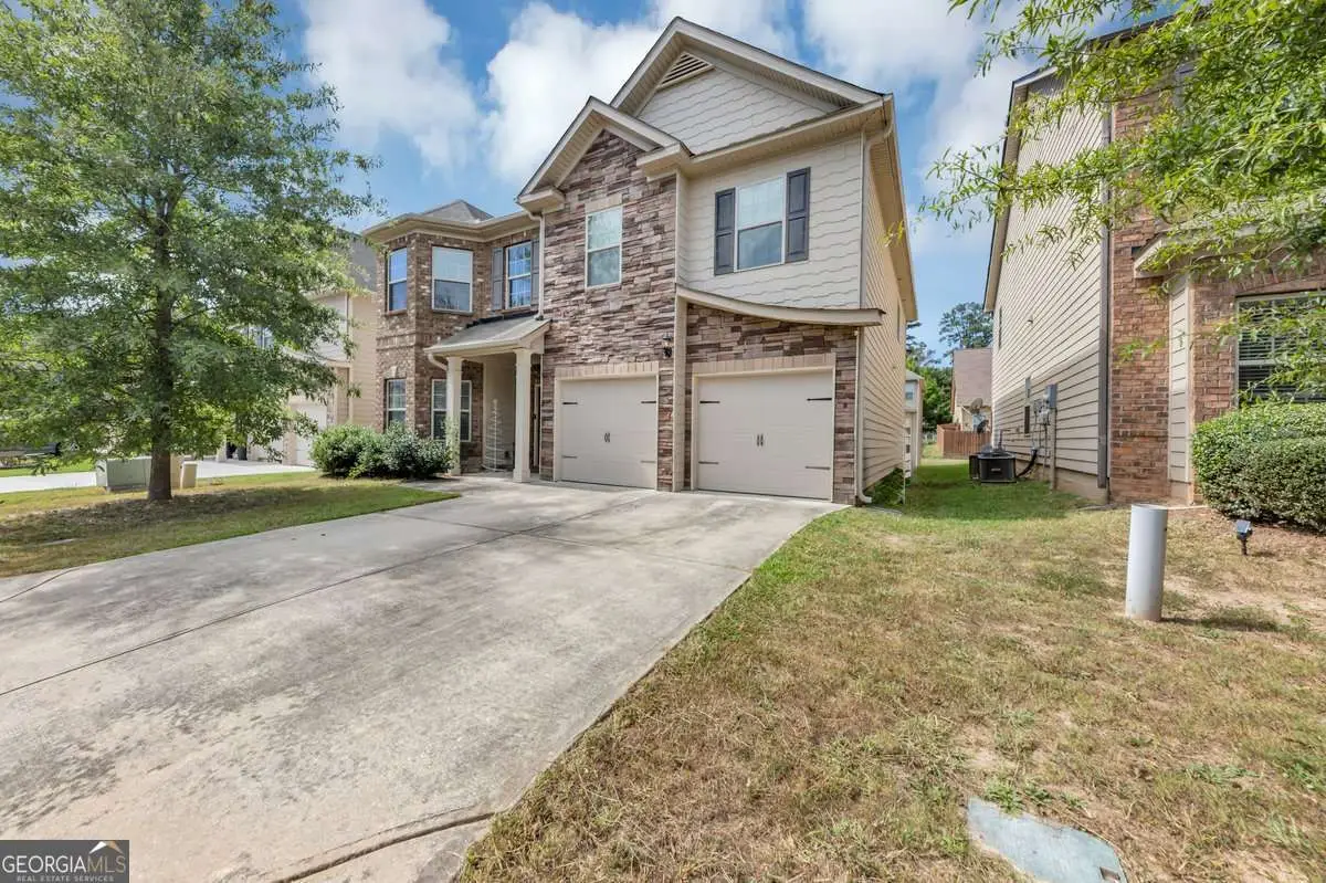 7801 Flyaway Road, Fairburn, GA 30213 - Image #1