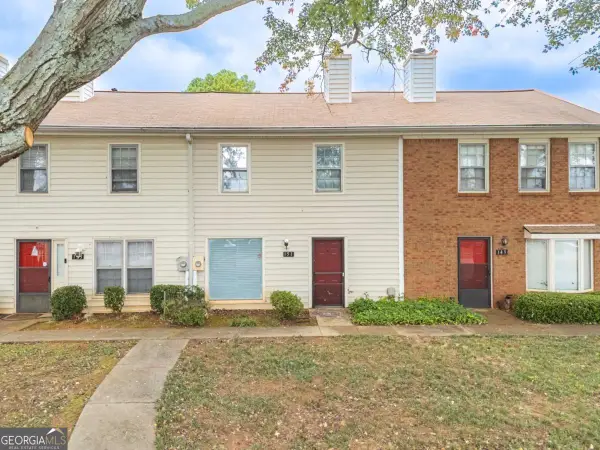 151 Old Ferry Way, Roswell, GA 30076