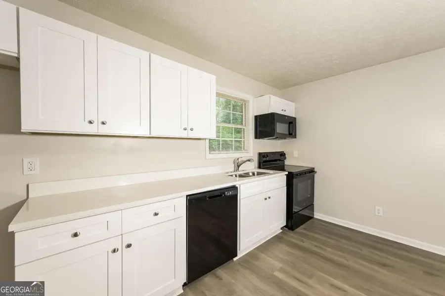 194 Graham Street, Winder, GA 30680 - Image #3