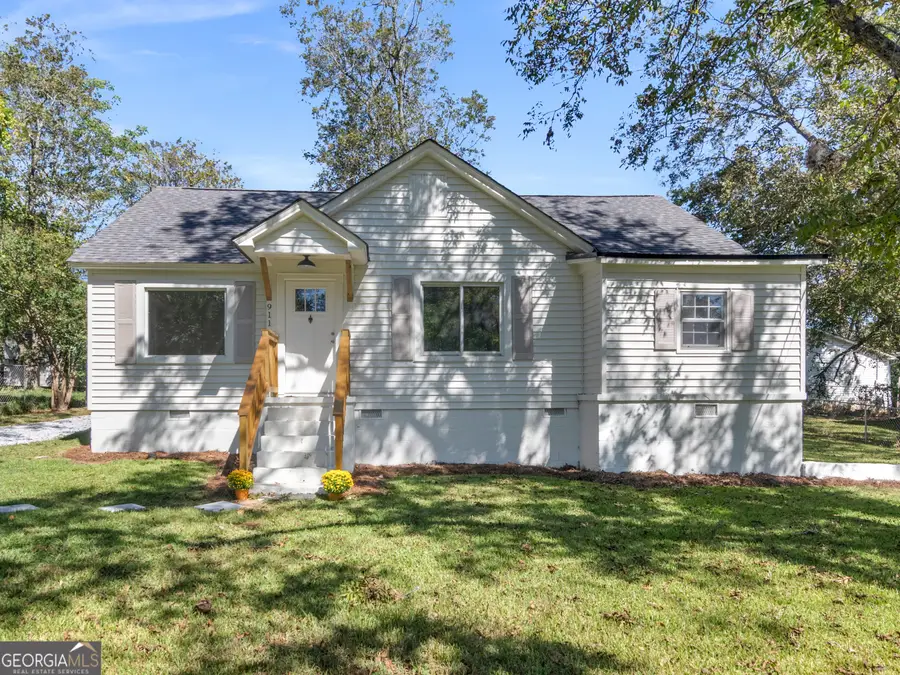 911 Clayton Avenue, Griffin, GA 30223 - Image #2