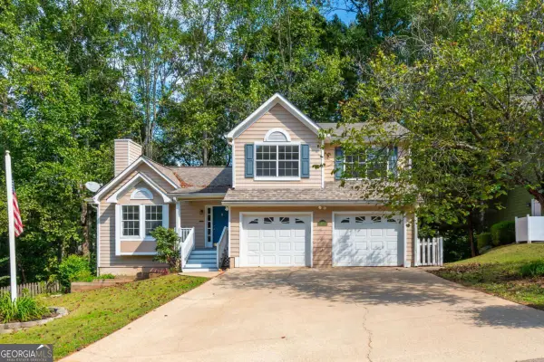 706 Rose Creek Bluff, Woodstock, GA 30189