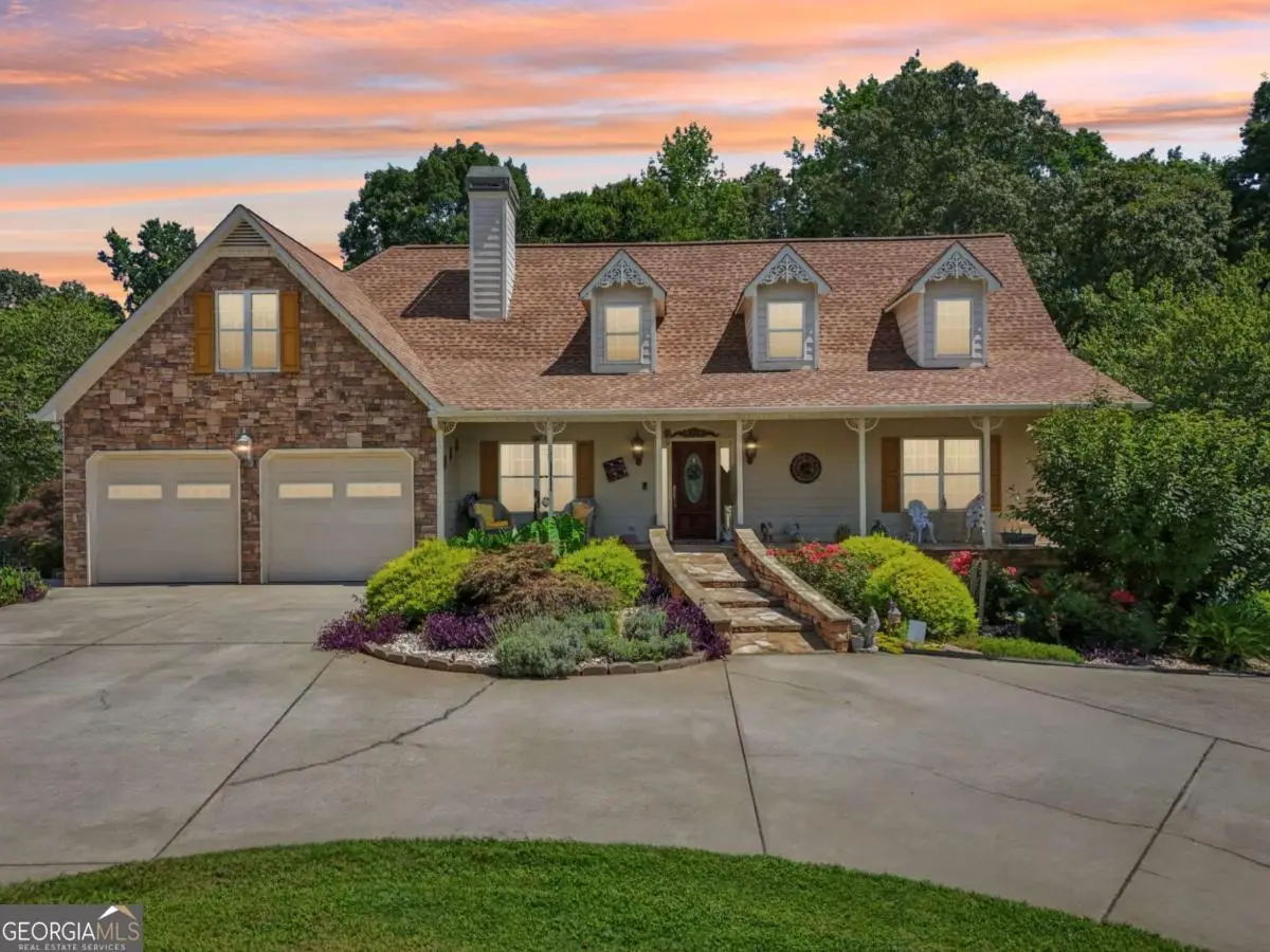 5492 Twin Oak Drive, Douglasville, GA 30135 - Image #1