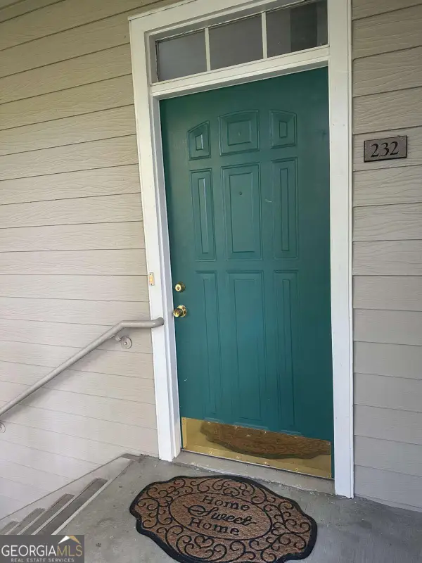 232 Edinburgh Court, Alpharetta, GA 30004