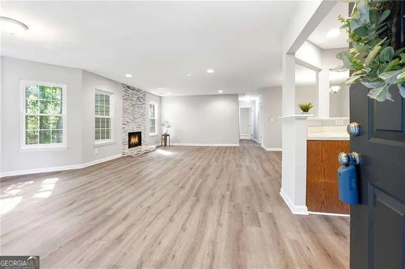 604 Mill Pond Road #604, Roswell, GA 30076 - Image #3