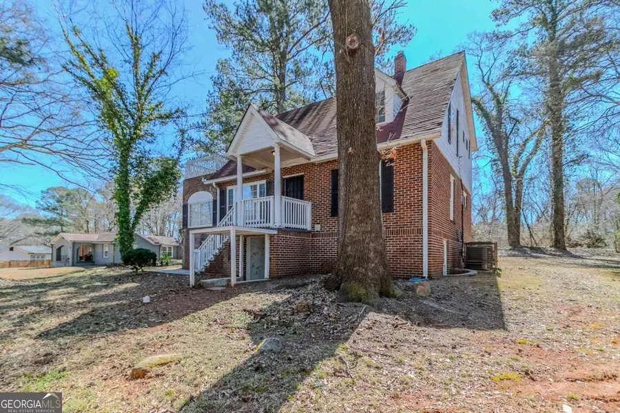 238 Howell Drive Sw, Atlanta, GA 30331 - Image #2