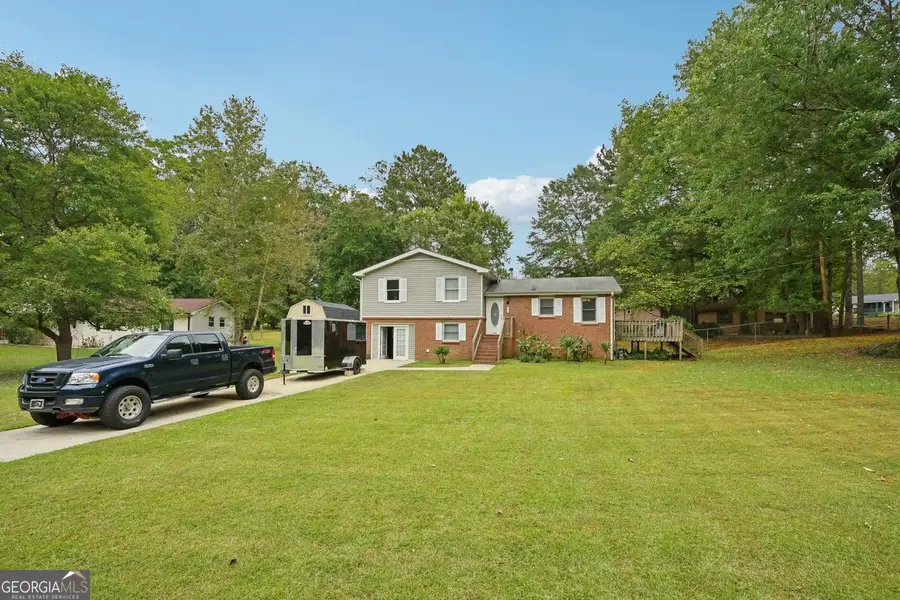 125 Meadowview Circle, Tyrone, GA 30290 - Image #2