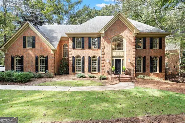 9445 Mistwater Close, Roswell, GA 30076