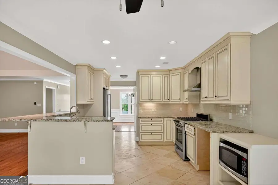 1320 Green Oak Circle, Lawrenceville, GA 30043 - Image #3