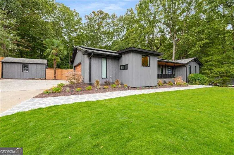 3025 Creek Court Ne, Roswell, GA 30075 - Image #3