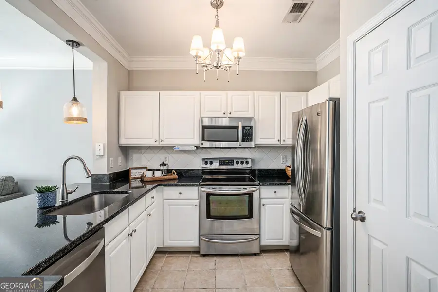 1108 Westchester Ridge Ne, Brookhaven, GA 30329 - Image #2