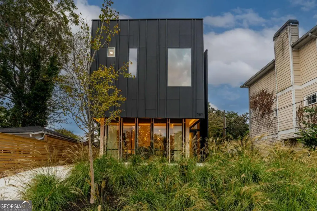 787 Bonaventure Avenue Ne, Atlanta, GA 30306 - Image #1