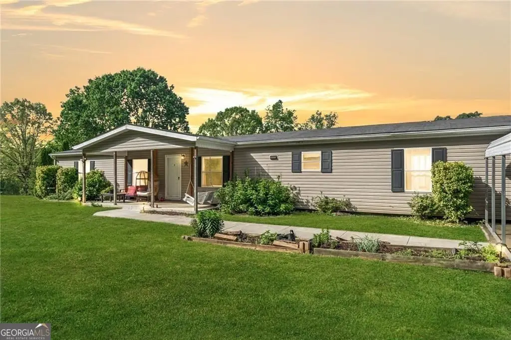 1575 Davis Road W, Fairmount, GA 30139 - Image #1