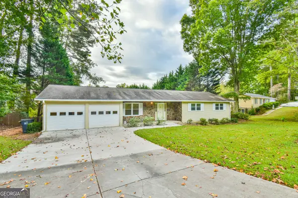 246 Greenwood Drive Nw, Lilburn, GA 30047