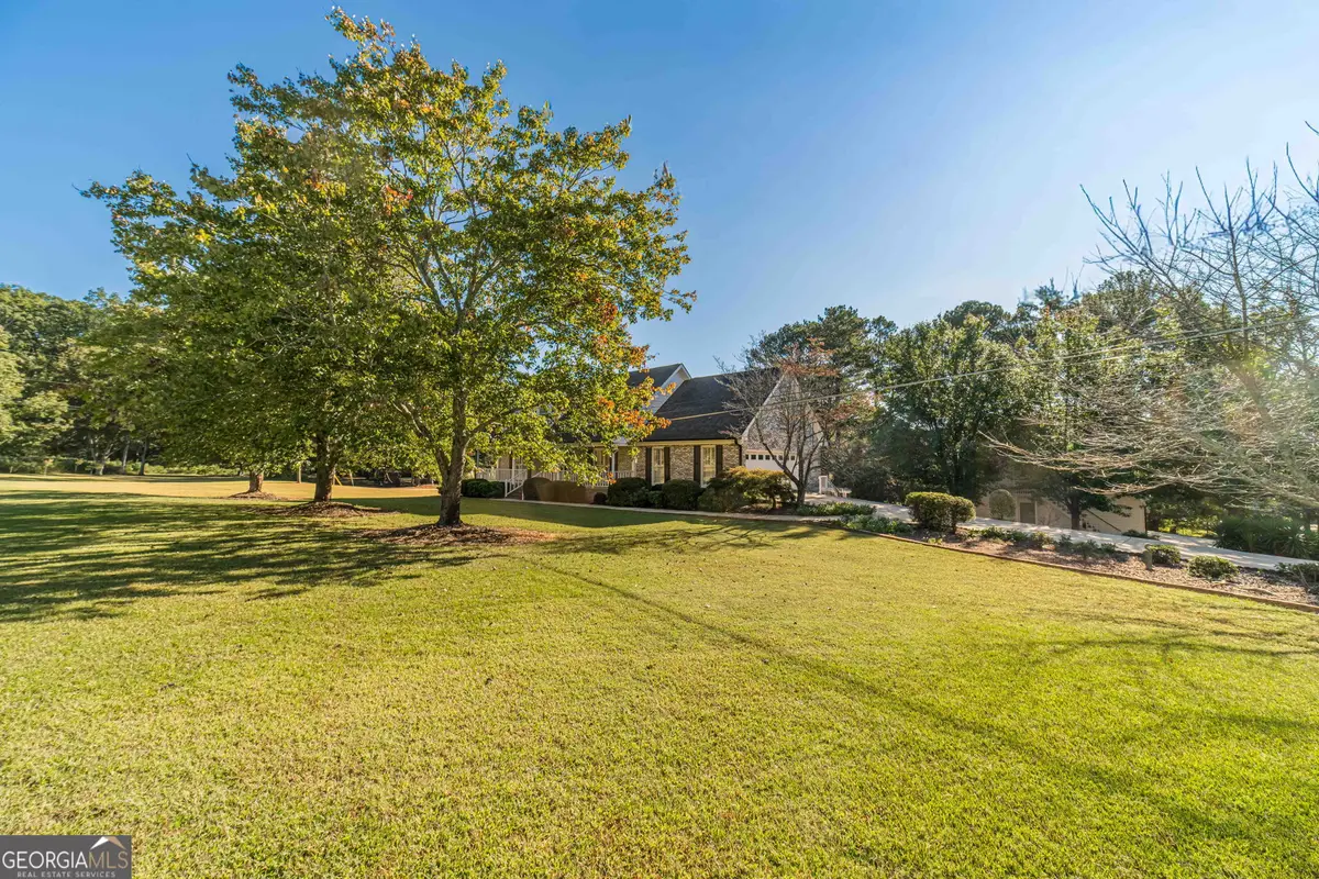 3906 Laurens Lane, Snellville, GA 30039 - Image #1