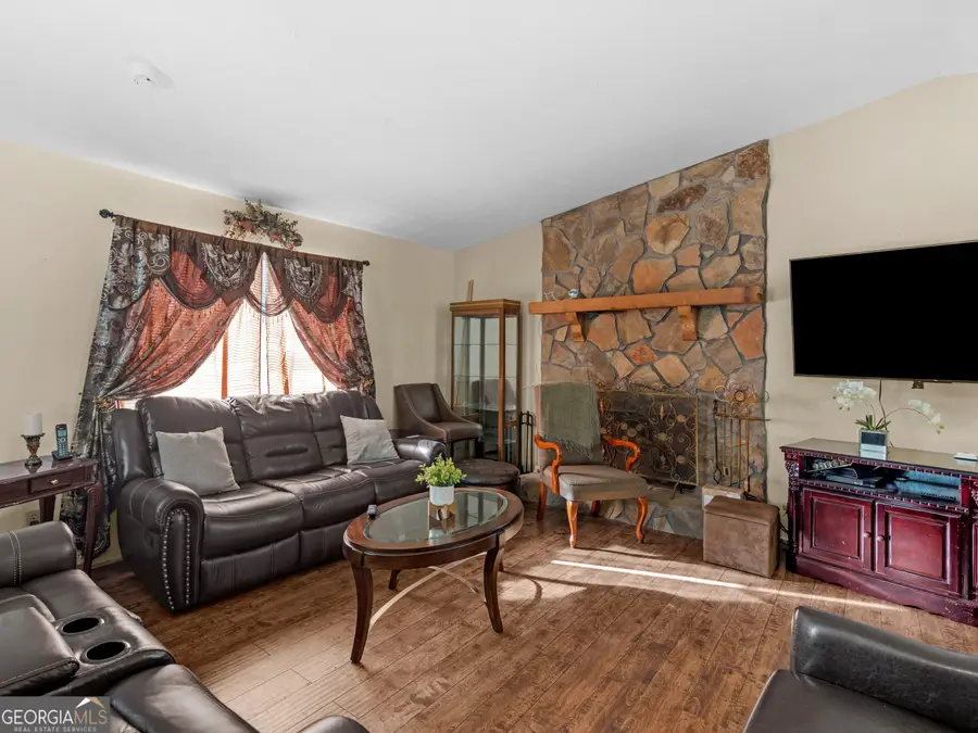 9043 Raven Drive, Jonesboro, GA 30238 - Image #2