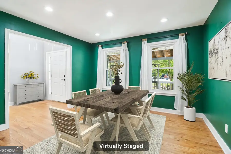 925 Dogwood Park Drive, Lawrenceville, GA 30046 - Image #3