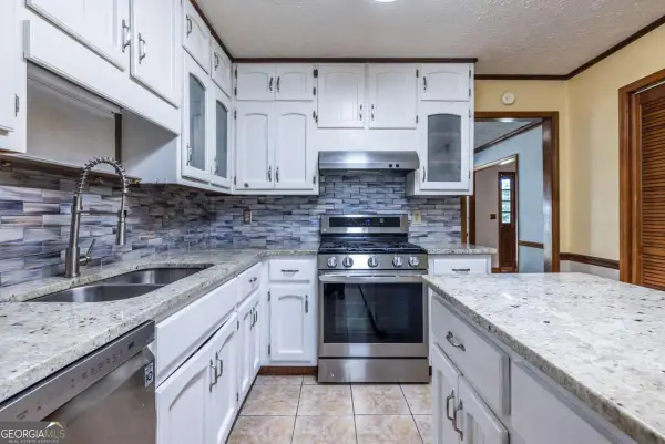 1465 Pounds Road Sw, Lilburn, GA 30047