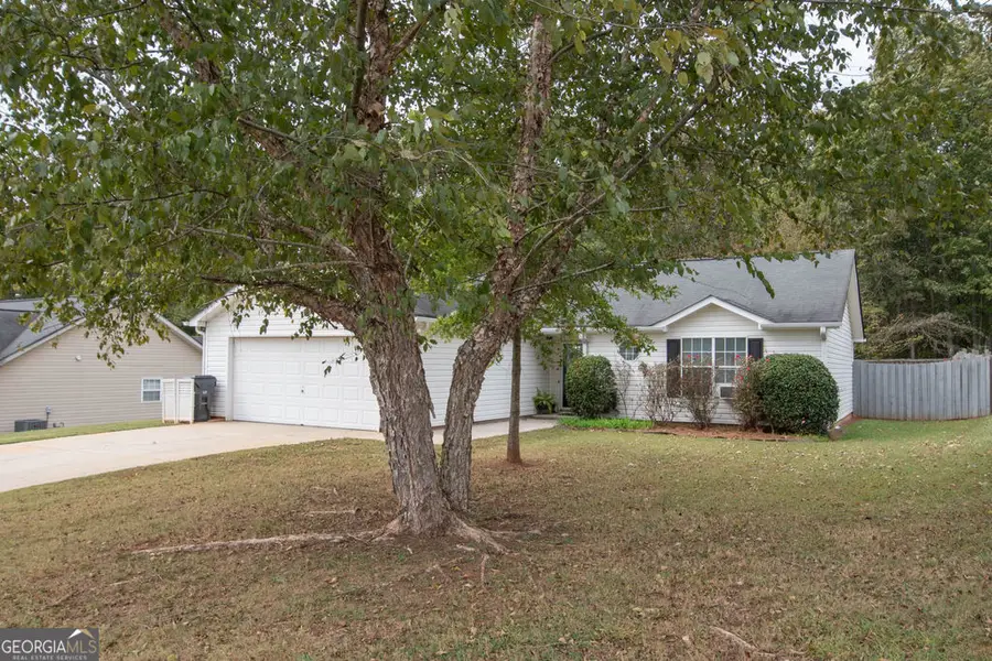 37 Canterbury Drive, Grantville, GA 30220 - Image #2
