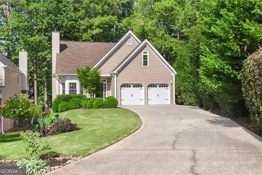 555 S Riversong Lane, Alpharetta, GA 30022 - Image #2