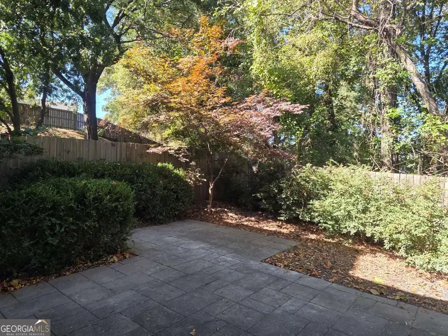 1336 Rietveld Row Nw, Atlanta, GA 30318 - Image #2