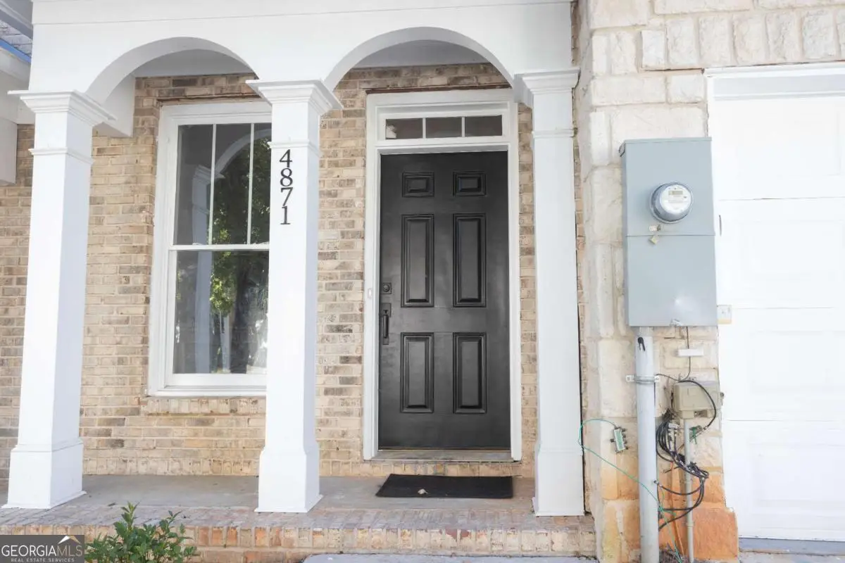 4871 Pinnacle Drive, Stone Mountain, GA 30088 - #1