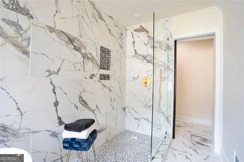 300 Saddle Creek Lane, Roswell, GA 30076 - Image #2