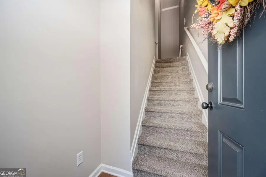 1761 Liberty Parkway Nw, Atlanta, GA 30318 - Image #2