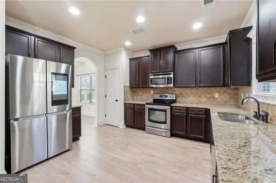 4227 Meadow Wind Drive, Snellville, GA 30039 - Image #2