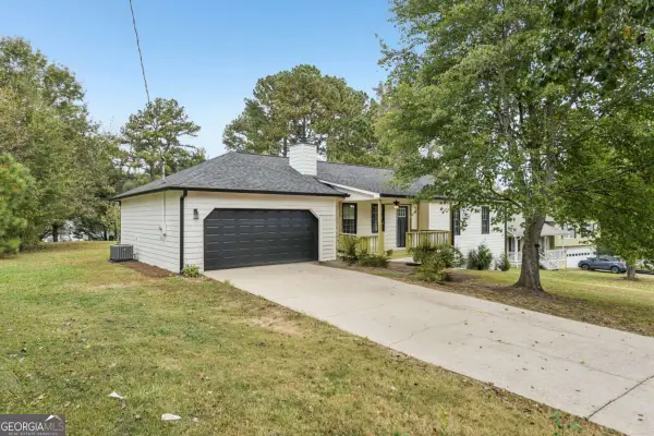 1506 Jamestown Drive, Auburn, GA 30011