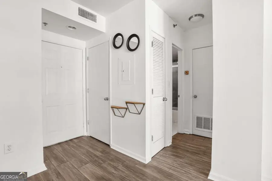 1280 W Peachtree Street Nw #1802, Atlanta, GA 30309 - Image #2