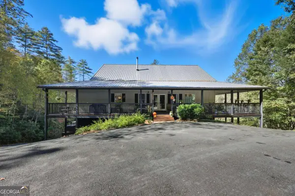 136 Ross Road, Mineral Bluff, GA 30559