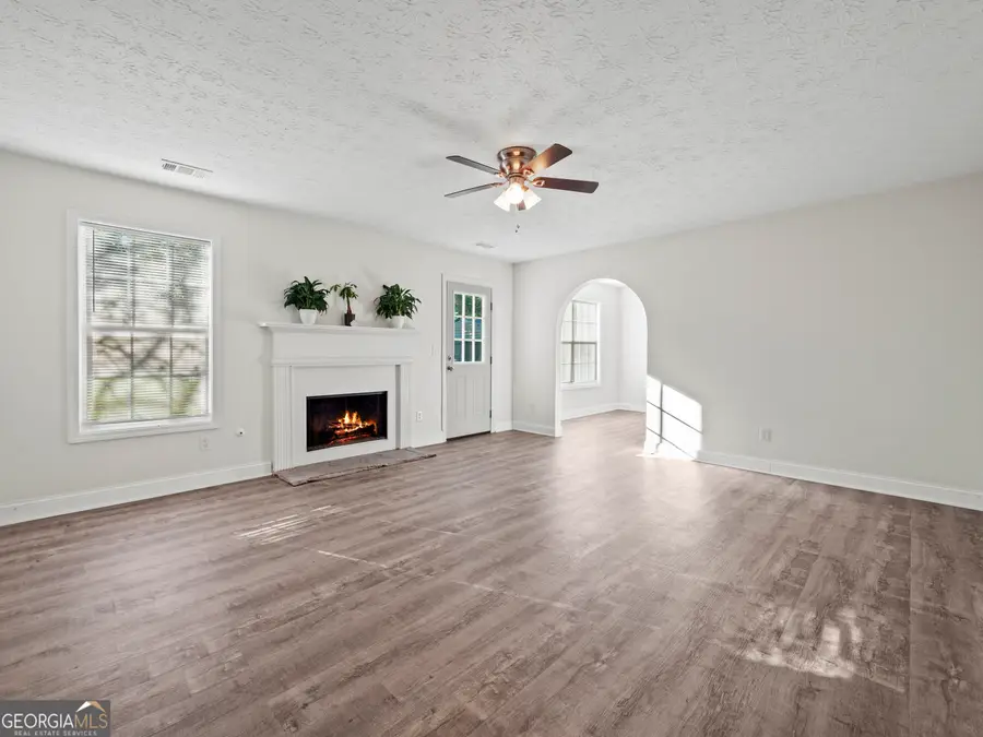 240 Skyland Drive, Loganville, GA 30052 - Image #3