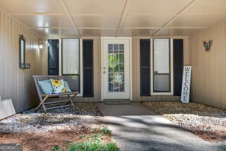 220 Hollyberry Drive, Roswell, GA 30076 - Image #3