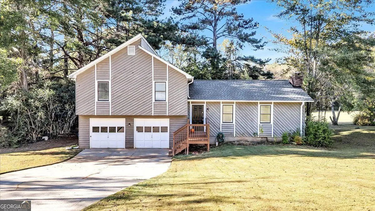 450 Valley Woods Circle Se, Conyers, GA 30094 - Image #1