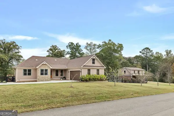 801 Town Creek Church Road, Talking Rock, GA 30175