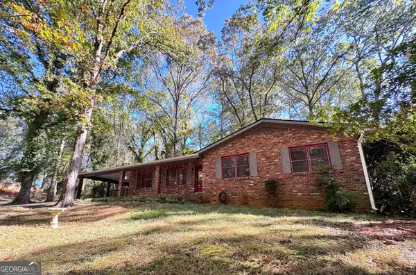 3841 Chattahoochee Drive, Douglasville, GA 30135