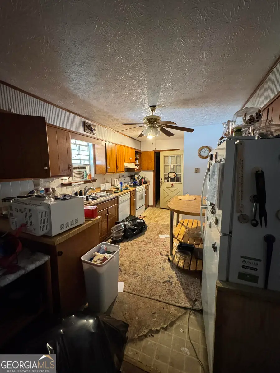 1063 Mitchell Drive, Winder, GA 30680 - Image #2