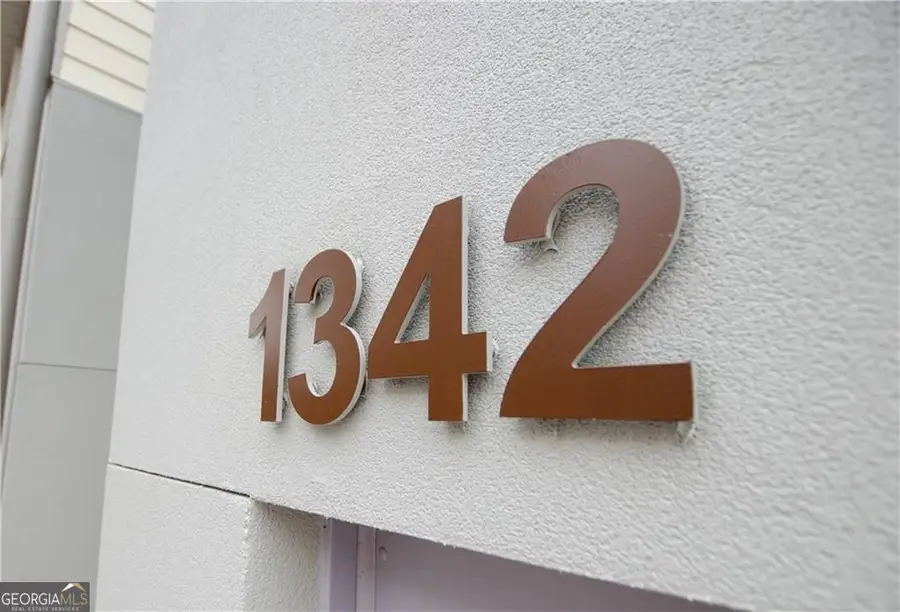 1342 Rietveld Row Nw, Atlanta, GA 30318 - Image #2