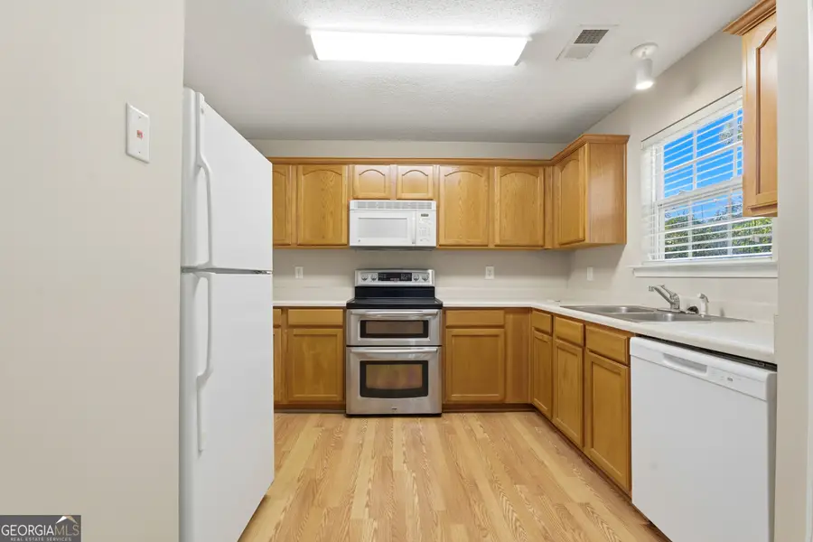 531 Fox Creek Crossing, Woodstock, GA 30188 - Image #3